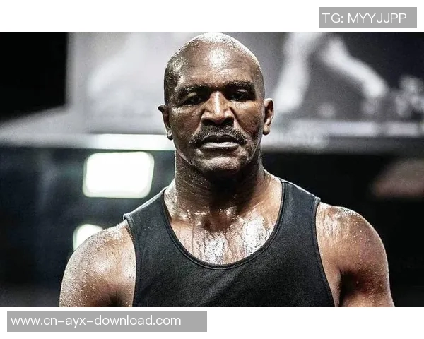 霍利菲尔德与鲁伊兹的巅峰对决谁将赢得拳坛荣耀之战